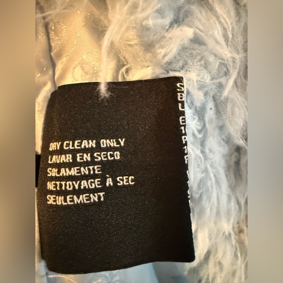 Guess Los Angeles Powder Blue Faux fur teddy coat. Size large. - Picture 15 of 16